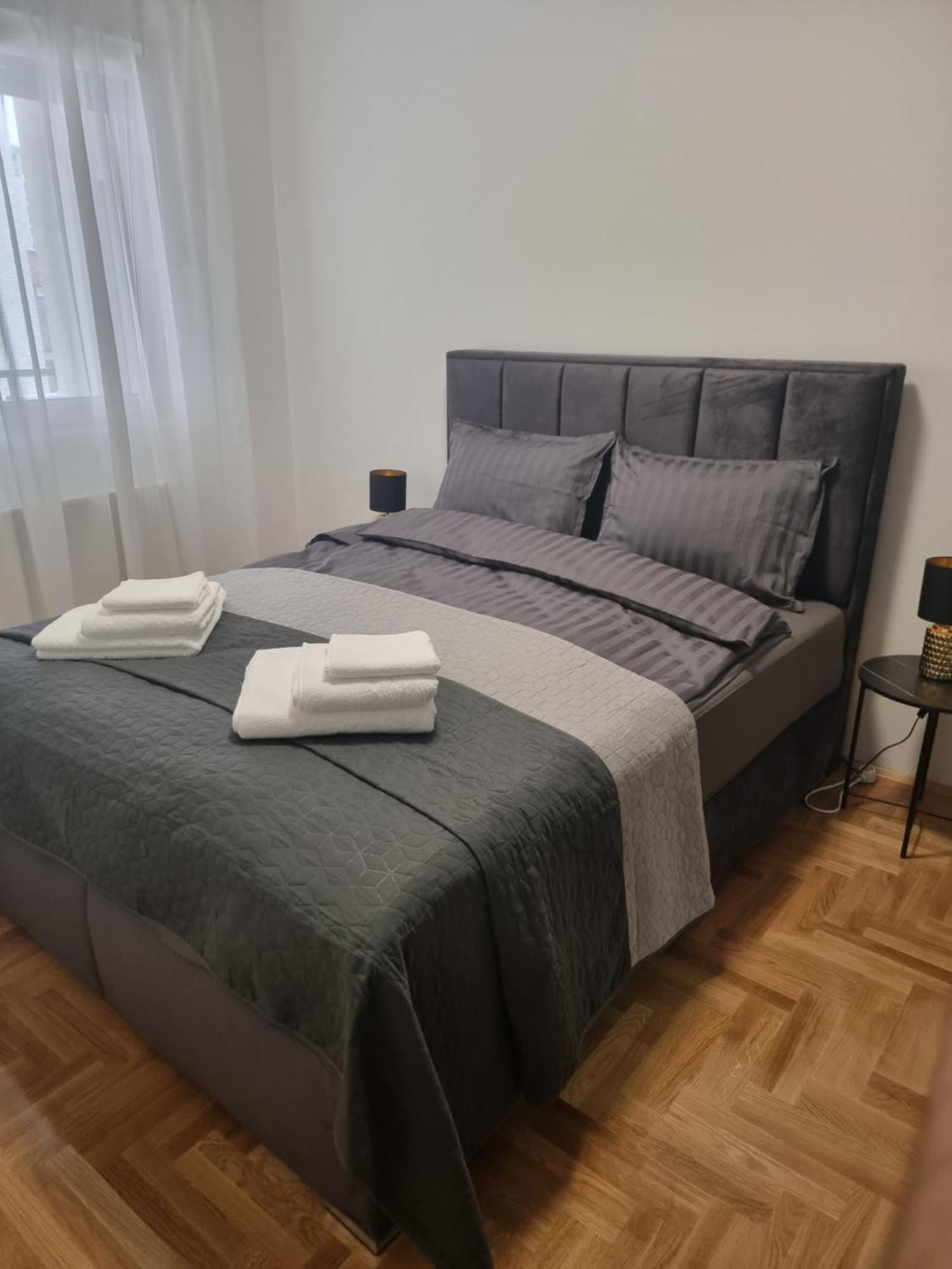 Apartment M سميديريفو المظهر الخارجي الصورة